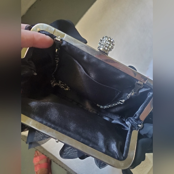 Ladies clutch - Picture 2 of 3